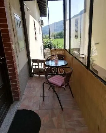 Hisa Tinka 度假居 托尔明